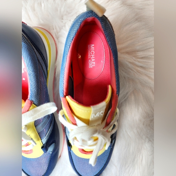 Michael Kors Maddy Mesh Trainer sneakers, Blue/yellow, Size 8 - Picture 2 of 10